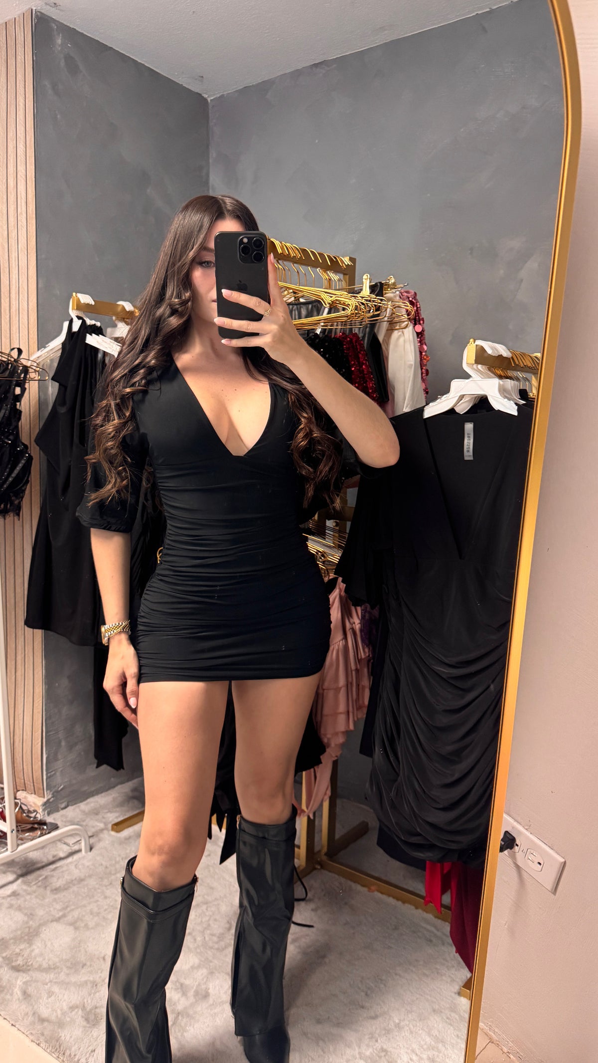 IA black dress